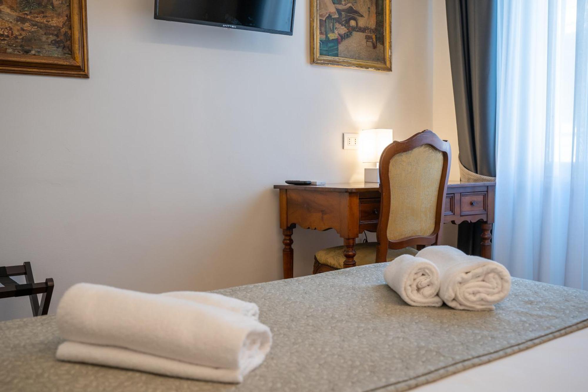 フィレンツェ Residenza Degli Speziali Bed & Breakfast エクステリア 写真